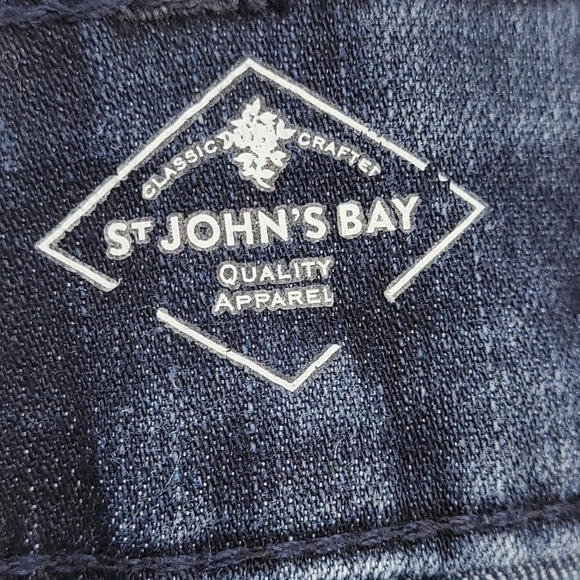 St. John's Bay Capri Women's Dark Wash Blue Denim Jeans Size 10 - Picture 5 of 12
